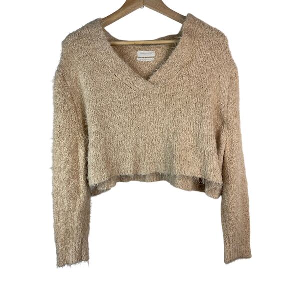 Urban Outfitters Women's Size M Tan Fuzzy Cropped V-Neck Pullover Sweater - Picture 1 of 6